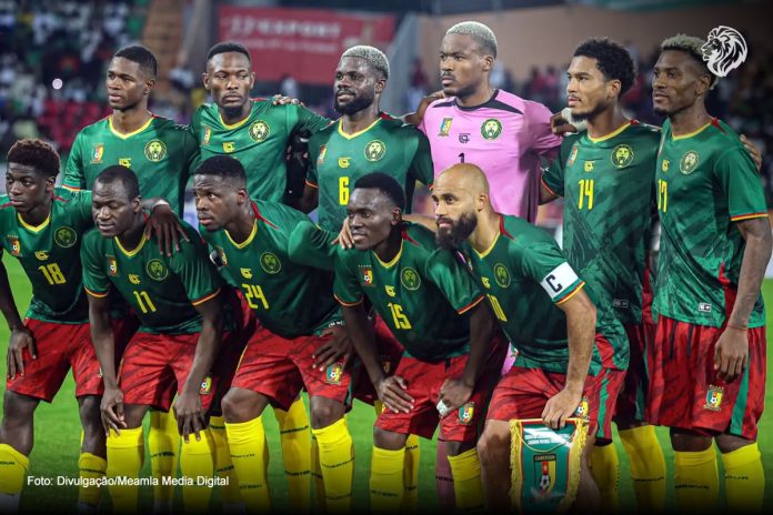 Duplexe Tchamba esteve em campo por Camarões em jogo válido pelas Eliminatórias da Copa Africana – Foto: Reprodução/Meamla Media Digital Duplexe Tchamba esteve em campo por Camarões em jogo válido pelas Eliminatórias da Copa Africana – Foto: Reprodução/Meamla Media Digital