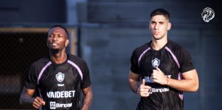 Novas regras do Brasileirão vão afetar estrangeiros e elenco do Remo a partir de 2027 Duplexe Tchamba e Leonel Picco – Foto: Samara Miranda/Clube do Remo