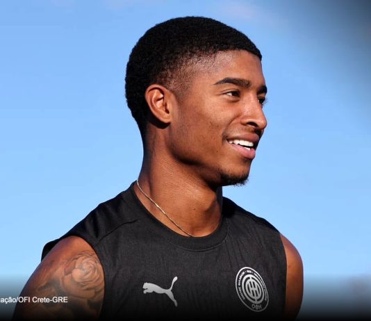 Remo avalia três atacantes nas últimas horas da janela de transferências Eddie Salcedo – Foto: Divulgação/OFI Crete-GRE