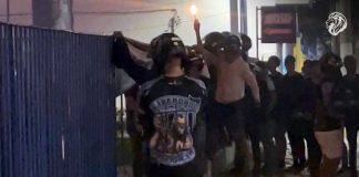 Torcida volta a protestar e aumenta pressão sobre Condé e diretoria do Remo Torcedores voltaram à sede social do Remo para cobrar mudanças no futebol do clube – Foto: Rafael Trindade