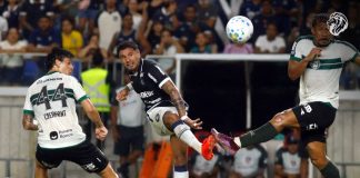 Leão produz muito, mas decide mal e vive a contradição da conta que não fecha Remo 2×3 Coritiba-PR (Galeano) – Foto: Oswaldo Forte/Diário do Pará