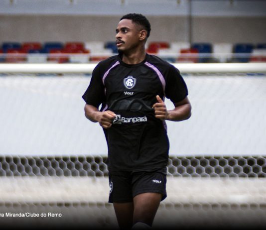 Carpini testa Jajá e Eduardo Melo juntos no ataque do Remo Jajá – Foto: Samara Miranda/Clube do Remo