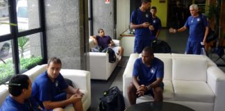 Jogadores e comissão técnica concentram em hotel na cidade