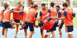 Jogadores remistas realizam atividade física