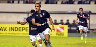 Remo 4x0 Gavião (André)