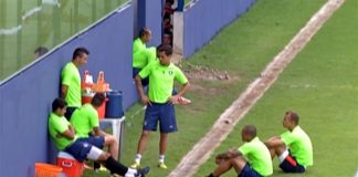 Jogadores remistas realizam atividade física