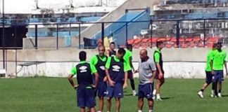 Jogadores remistas realizam atividade física