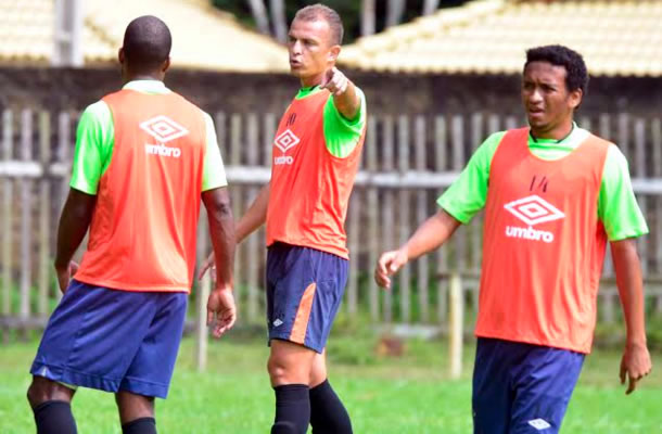 Rogélio, Raphael Andrade e Jhonnatan