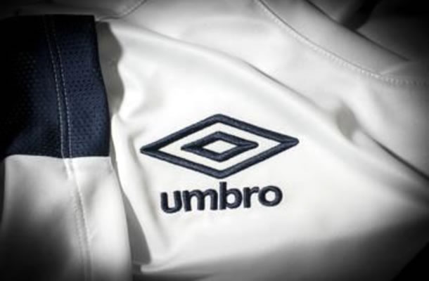 Uniforme do Remo modelo Umbro 2015