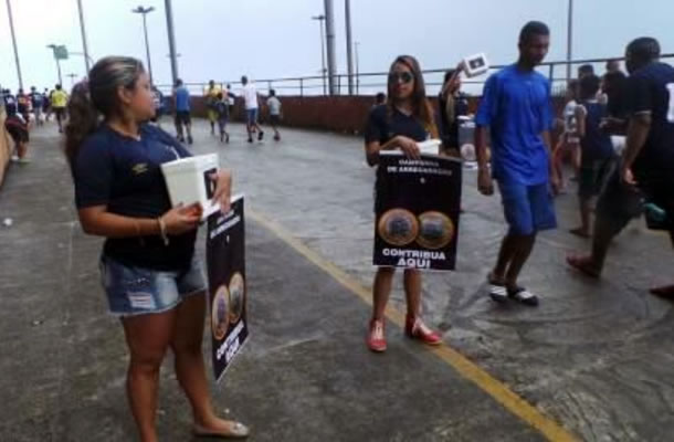 Torcedores fazem coleta no Mangueirão