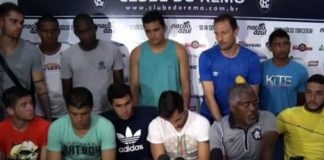 Jogadores convocam coletiva para reclamar de salários atrasados