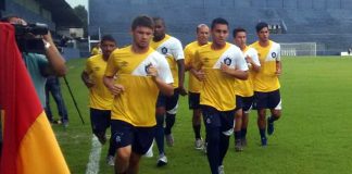 Jogadores remistas realizam atividade física