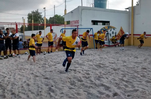 Jogadores remistas realizam atividade física