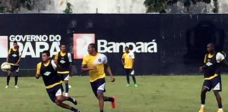 Jogadores remistas realizam atividade física