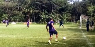 Jogadores remistas realizam atividade física