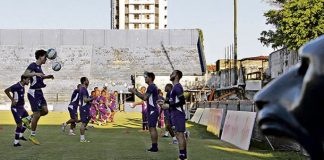 Jogadores remistas realizam atividade física