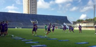 Jogadores remistas realizam atividade física