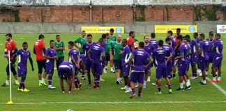 Jogadores remistas realizam atividade física