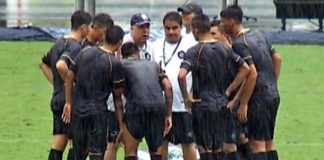 Chuva não espanta torcida e Josué comanda treino aberto no “Encontro de Leões” Josué Teixeira