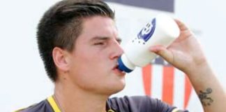 Nano assume a camisa 9 disposto a não sair mais do time Nano Krieger