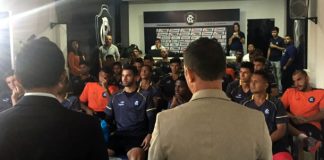 Jogadores participaram de uma palestra sobre arbitragem