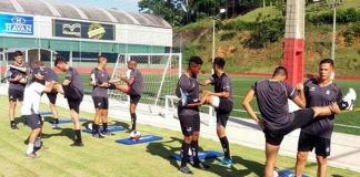 Jogadores remistas realizam atividade física