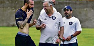 “Eles que se virem para escalar o time”, avisa Henrique Henrique e Josué Teixeira