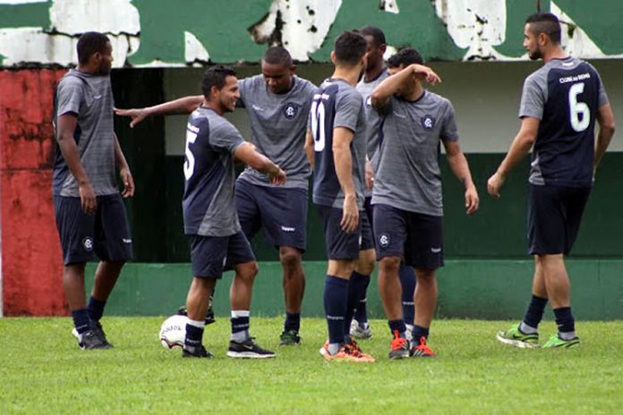 Adenilson, Elielton, Isac, Esquerdinha, Fernandes, Felipe Marques e Bruno Maia