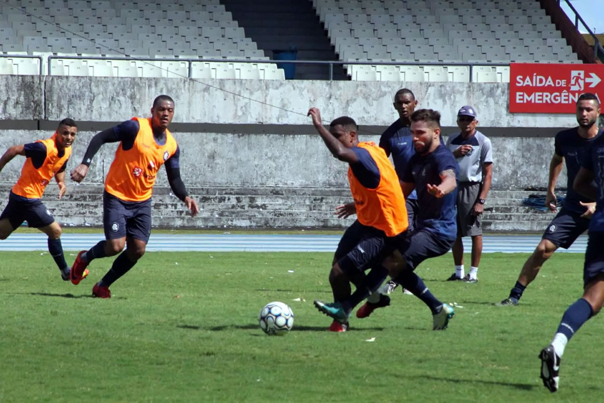 Eliandro, Adenilson, Mimica, Esquerdinha, Givanildo Oliveira e Bruno Maia