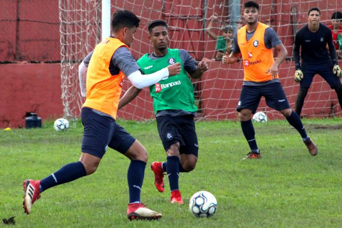 Rafael Bastos, Gustavo, Marcelo e Vinícius