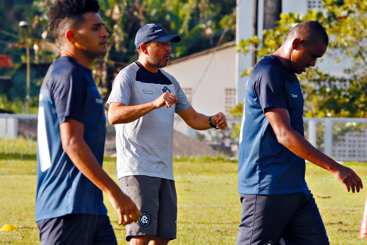 Nininho, Artur Oliveira e Isac