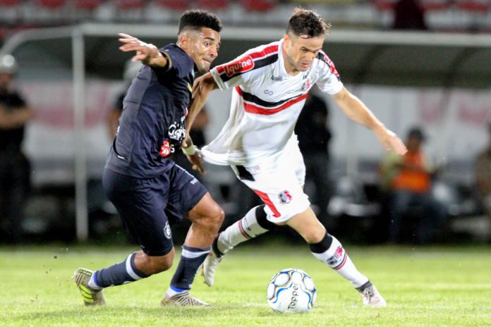 Santa Cruz-PE 2x0 Remo (Nininho)