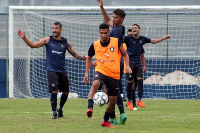 Geandro, Romário e Gabriel Lima