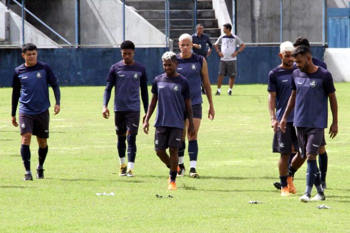 Echeverría, Mário Sérgio, Henrique, Victor Luiz, Gustavo Ramos e Dedeco