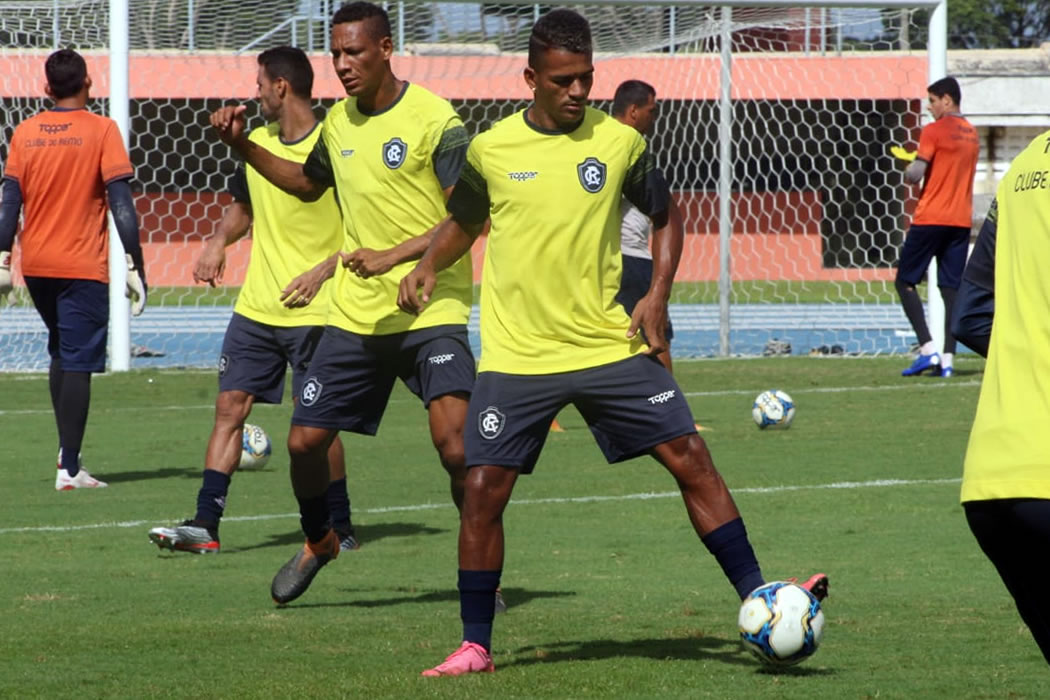 Marcão Santana e Alex Sandro