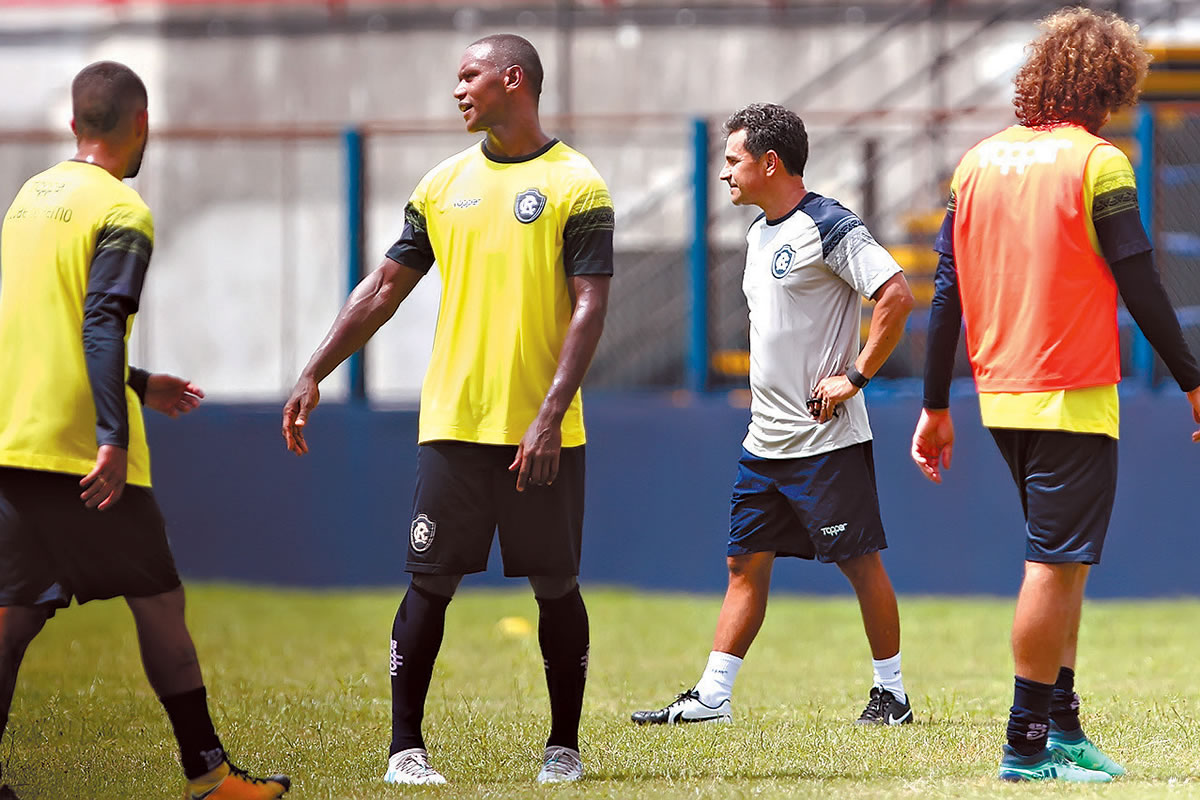 Gustavo Ramos, Mimica e Eudes Pedro e Rafael Tufa