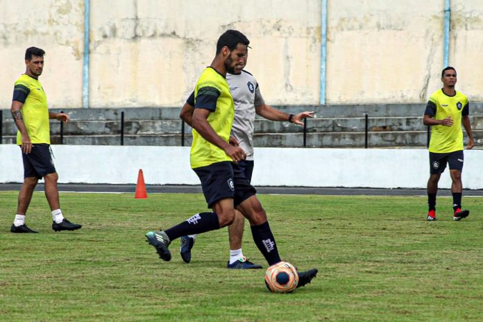 Eduardo Ramos e Rafael Jansen e Dudu Mandai