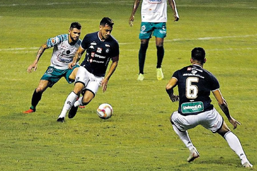 Remo 1×0 Manaus-AM (Eduardo Ramos e Marlon)