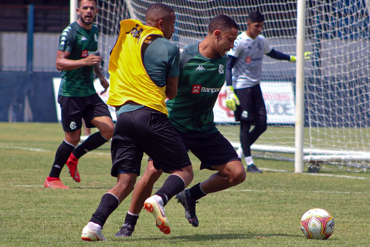 Fredson, Carlos Alberto e Hélio Borges