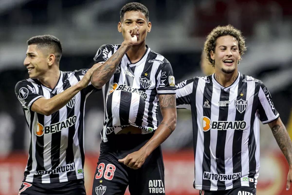 Marrony, Savarino e Guga (Atlético-MG)