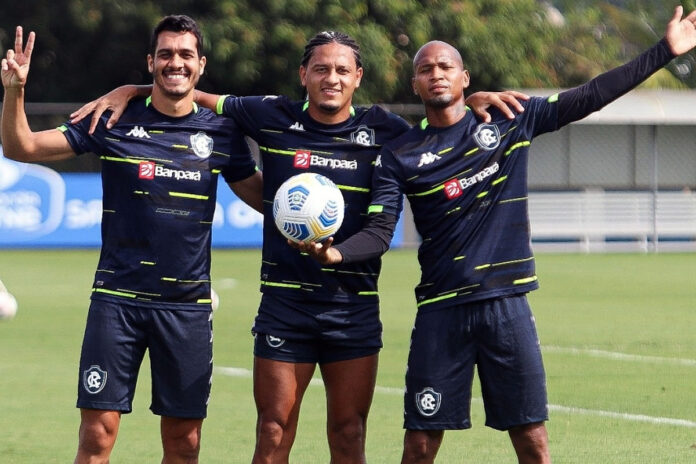 Lucas Siqueira, Felipe Gedoz e Wellington Silva