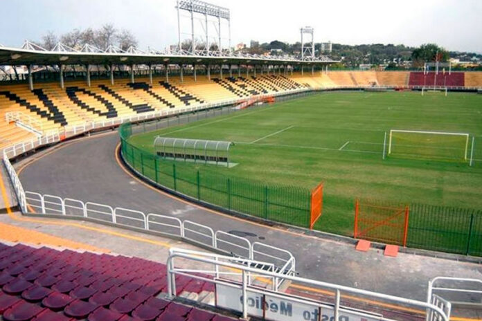 Estádio Raulino de Oliveira (Volta Redonda-RJ)