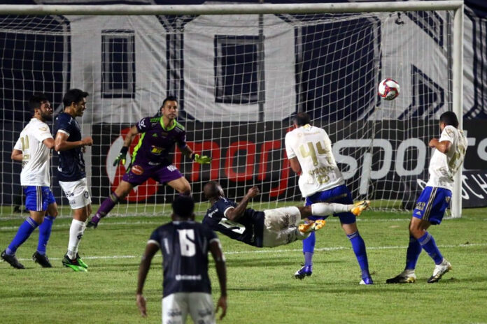 Remo 1×0 Cruzeiro-MG (Lucas Siqueira, Erick Flores e Victor Andrade)