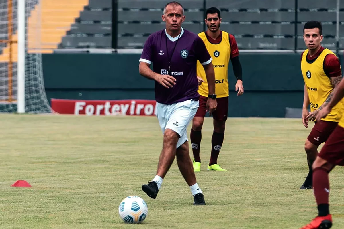 Eduardo Baptista, Lucas Siqueira e Matheus Oliveira