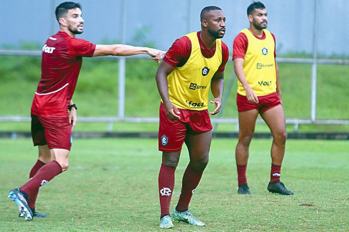 Rodrigo Pimpão, Bruno Alves e Brenner