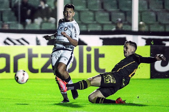 Figueirense-SC 0×0 Remo (Netto)