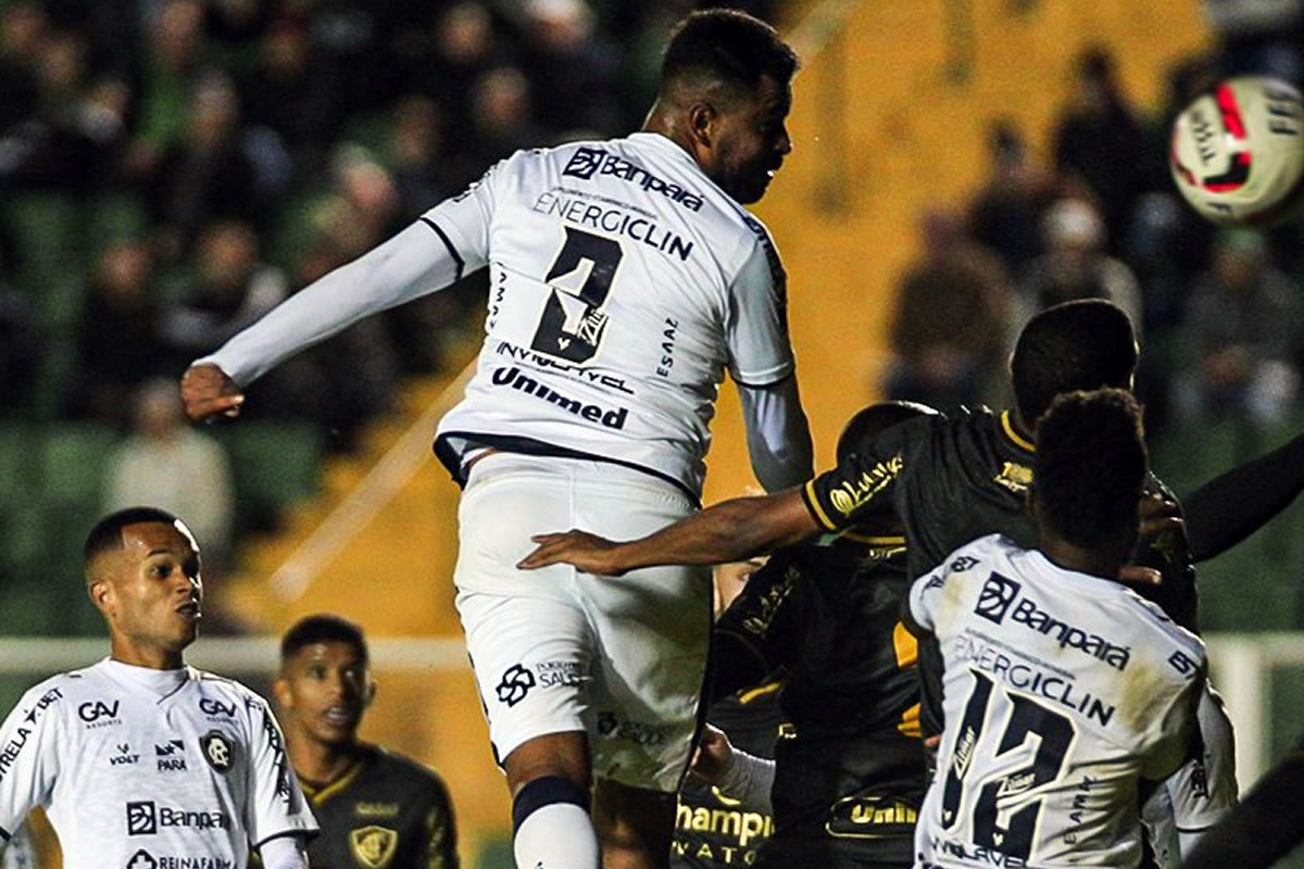 Figueirense-SC 0×0 Remo (Anderson Uchôa, Daniel Felipe e Erick Flores)