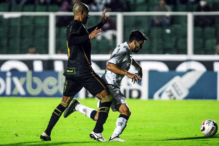 Figueirense-SC 0×0 Remo (Rodrigo Pimpão)