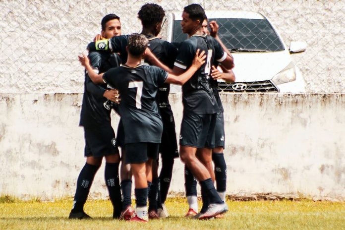 Remo 3×1 Trabalhista (Sub-17)