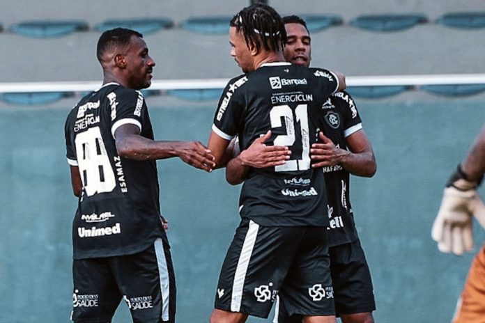 Remo 4×0 Tesla (Muriqui, Pablo Roberto e Pedro Vitor)